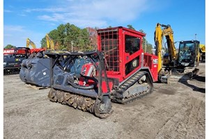 2019 LamTrac LTR6140T  Brush Cutter and Land Clearing